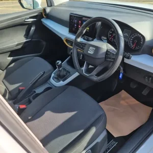 2022 SEAT Arona TSI SE TECHNOLOGY Hatchback Petrol Manual - Image 8