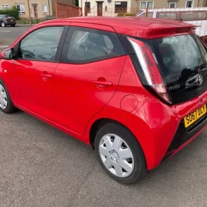 2017 Toyota AYGO 1.0 VVT-i X-Play 5dr HATCHBACK Petrol Manual - Image 6