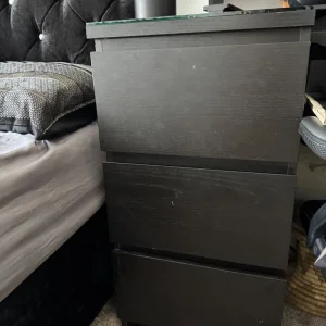 Double bed and wardrobe set - Image 5