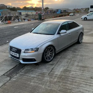 2010 Audi a4 2.0 Tdi breaking for parts only - Image 2