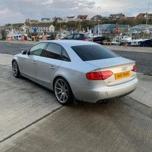 2010 Audi a4 2.0 Tdi breaking for parts only - Image 4