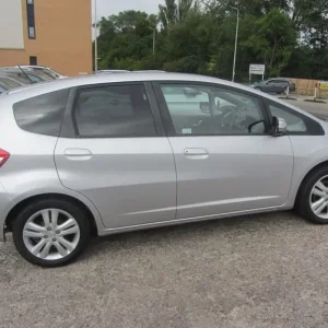 2015 Honda Jazz 1.4 i-VTEC ES Plus Hatchback 5dr Petrol CVT Euro 5 (99 ps) Hatchback Petrol Autom... - Image 4