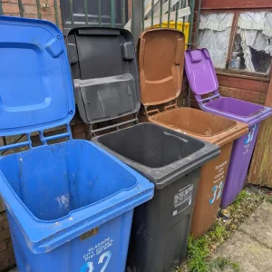 SAME DAY RUBBISH REMOVAL GLASGOW FROM £45 - MATTRESS/COUCH UPLIFT - HOUSE/GARAGE/GARDEN CLEARANCE - Image 3