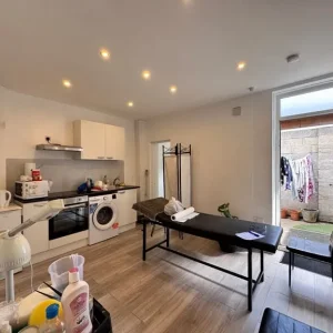 Commercial property on Lease