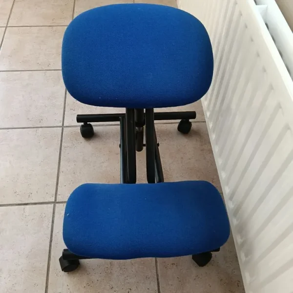 Fabric posture adjustable kneeling stool