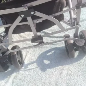 baby Stroller lay back, lockable front swivel wheels. Sun/ rain hood and Visor for viewing toddler - Image 3