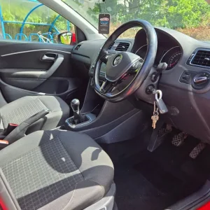 Volkswagen Polo 2015 1.0 Petrol 5dr vw polo - Image 8