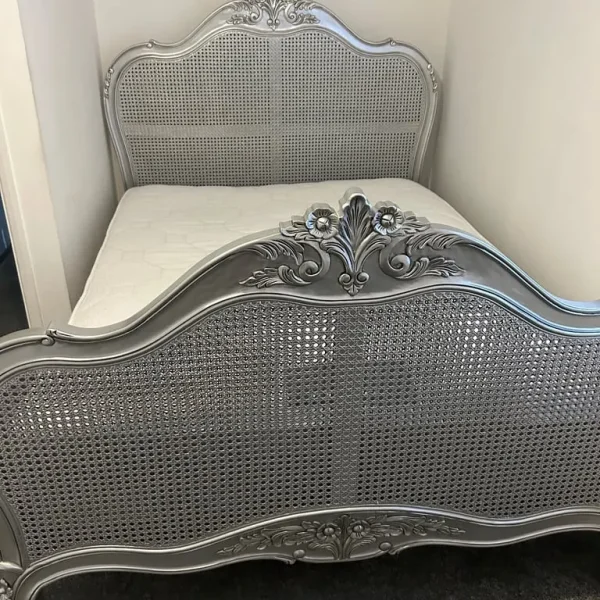 Double silver rattan bed