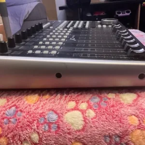 Behringer X-Touch - Universal DAW Remote Controller - Image 3