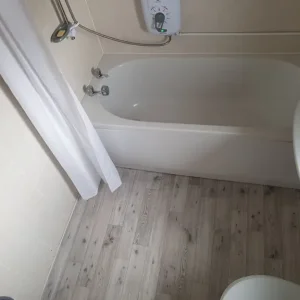 Room to rent - Image 4