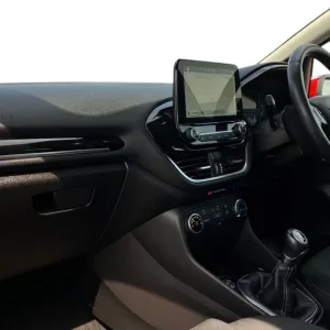 2018 Ford Fiesta 1.1 Zetec Navigation 5dr Hatchback PETROL Manual - Image 7