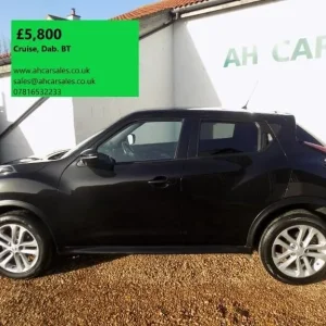 2016 Nissan Juke 1.2 DiG-T N-Connecta 5dr HATCHBACK Petrol Manual