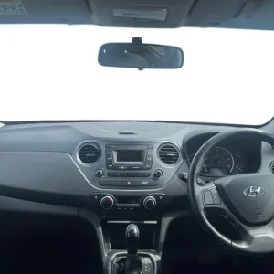 2018 Hyundai i10 1.2 Premium 5dr Auto Hatchback PETROL Automatic - Image 3