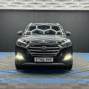 2017 Hyundai Tucson 2.0 CRDi SE Nav 5dr Estate Diesel Manual - Image 2