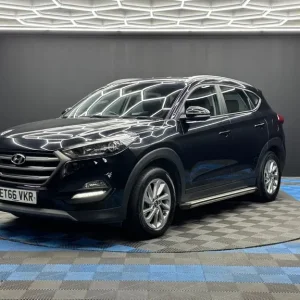 2017 Hyundai Tucson 2.0 CRDi SE Nav 5dr Estate Diesel Manual - Image 3