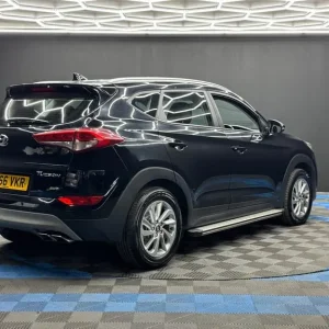 2017 Hyundai Tucson 2.0 CRDi SE Nav 5dr Estate Diesel Manual - Image 5