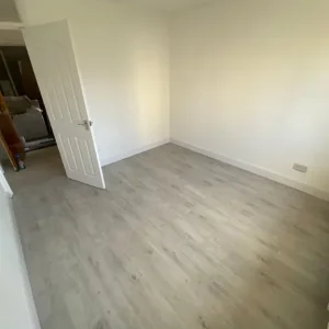 2 Bedroom Flat Blairdardie G15 - Image 4