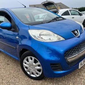 2010 Peugeot 107 1.0 12V Urban 2 Tronic Euro 4 3dr HATCHBACK Petrol Automatic - Image 2