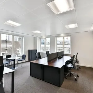 *Moorgate* Private Serviced Offices: Units from 2 to 55 desks for rent EC2 - Image 3