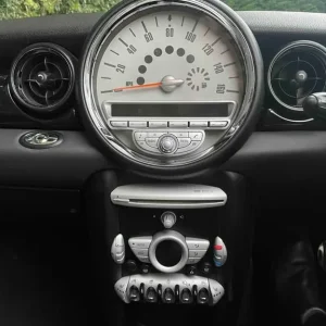 2010 MINI Convertible 1.6 Cooper S [184] 2dr CONVERTIBLE Petrol Manual - Image 4