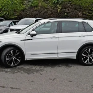 2021 Volkswagen Tiguan 1.5 TSI R-Line SUV 5dr Petrol DSG Euro 6 (s/s) (150 ps) ESTATE Petrol Auto... - Image 8