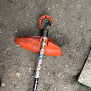 Grass strummer 52cc - Image 2