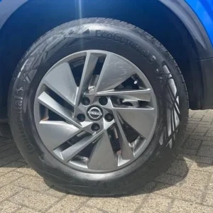 2022 Nissan Qashqai 1.3 DIG-T MHEV Acenta Premium SUV 5dr Petrol Hybrid Manual Euro 6 (s/s) (14 S... - Image 8