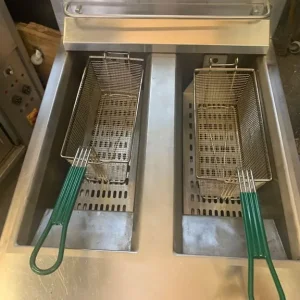 LINCAT OPUS GAS 2 TANK FRYER CATERING COMMERCIAL KITCHEN FAST FOOD SHOP - Image 3