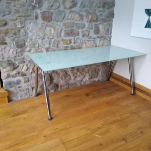 Glass office /dining table Ikea - Image 4