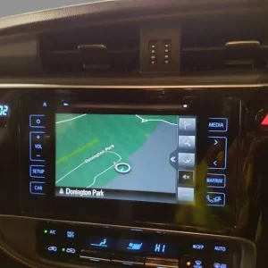 2017 Toyota Auris 1.8 VVT-h Business Edition CVT Euro 6 (s/s) 5dr (Safety Sense) HATCHBACK Petrol... - Image 5