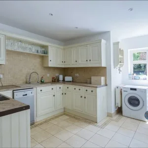 3 bedroom house in Church Road, Billericay, CM11 (3 bed) (#2583220) - Image 4