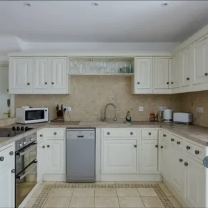 3 bedroom house in Church Road, Billericay, CM11 (3 bed) (#2583220) - Image 5