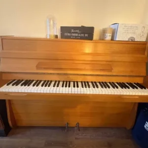 Barratt & Robinson Piano