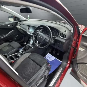 2020 Vauxhall Grandland X 1.5 Turbo D Business Edition Nav SUV 5dr Diesel Manual Euro 6 (s/s) (13... - Image 8