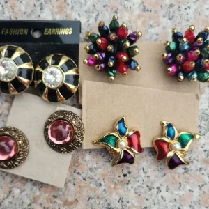 18 PAIRS OF CHUNKY RETRO/VINTAGE CLIP-ON EARRINGS - Image 5