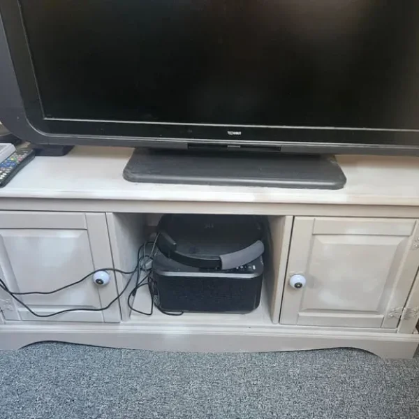 Shabby Chic TV stand