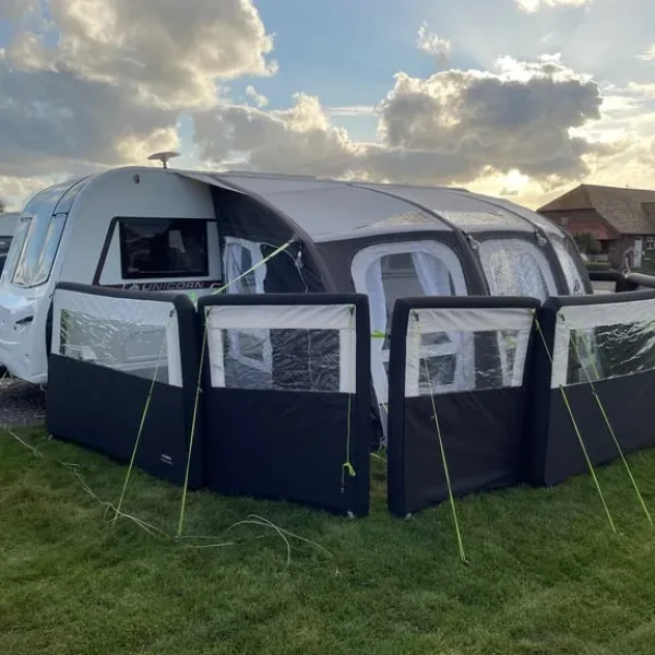 Bailey Unicorn Cabrera 2018 Black Edition