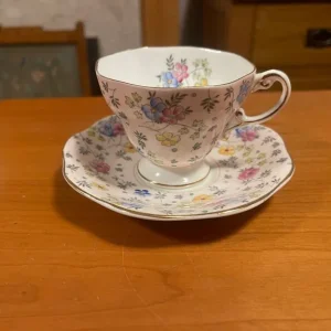 Pale Pink Floral Tea Cup and Saucer, Vintage Foley Bone China - Image 2