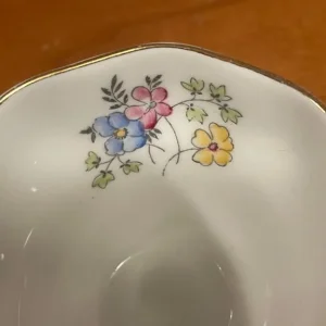 Pale Pink Floral Tea Cup and Saucer, Vintage Foley Bone China - Image 8