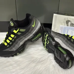 nike air max95 - Image 4