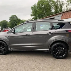 2018 Ford Kuga 1.5 TDCi ST-Line X SUV 5dr Diesel Manual Euro 6 (s/s) (120 ps) - Image 5