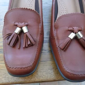 Ladies Tan VAN DAL Sidney Slip-On Leather Shoes Size UK 8 D