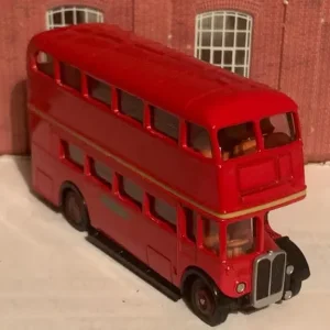 SCALE MODEL BUS London Transport AEC RT Post-War - Image 3