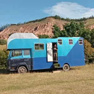 Mercedes 814 horsebox motorhome conversion 7.5 ton