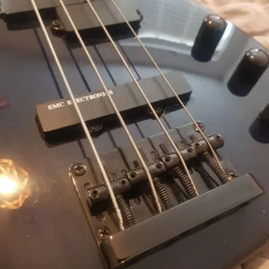 Tanglewood Rebel 4k electric bass guitar with soft gig bag - Image 3