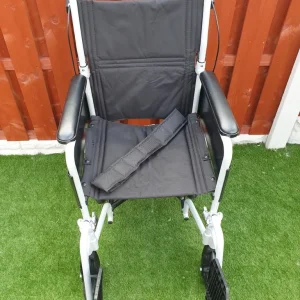 CARECO TRAVELLER WHEEL CHAIR