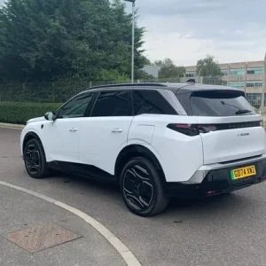 2025 Peugeot 5008 Electric SUV 73kWh GT 5-door - Image 5