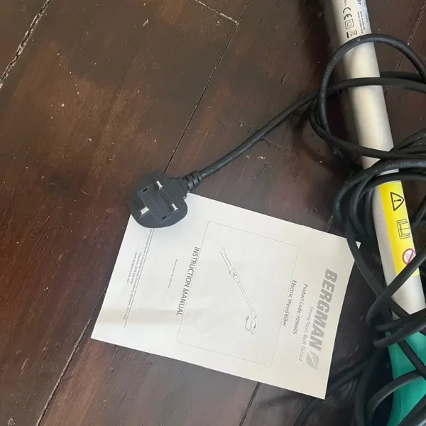 Electric garden weeder