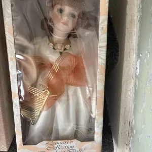 Loads of collection dolls for sale - Image 5