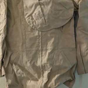 Damart leather and suede jacket and bag .